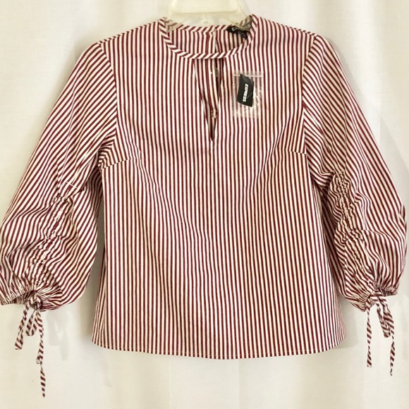 ❤️ 2/$15 Express stripped cotton top - Picture 3 of 4